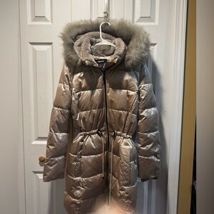 DKNY Women's Metallic Puffer Jacket with Faux Fur Trim